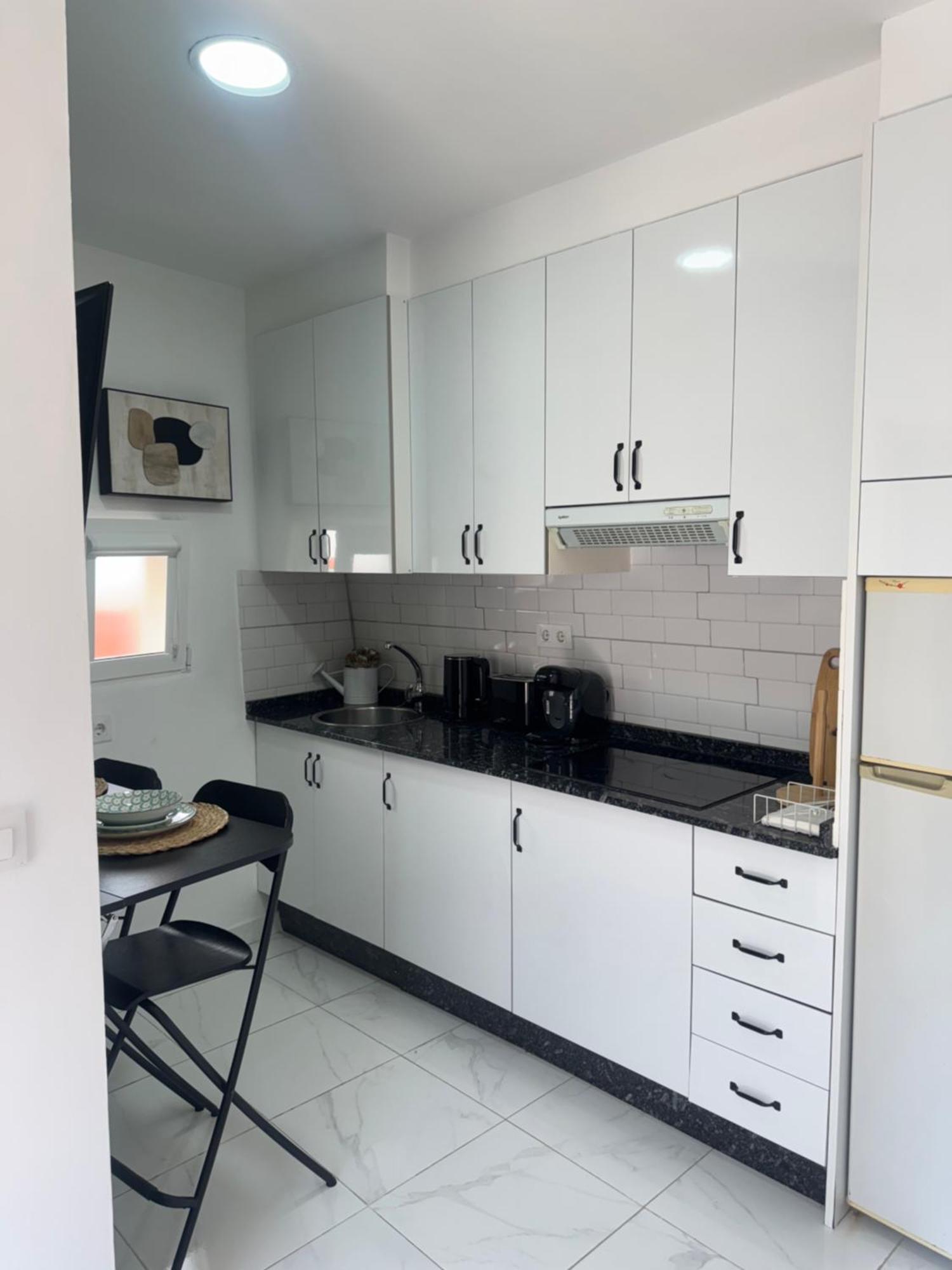 Casa Callao 16 Con Patio فيجو المظهر الخارجي الصورة